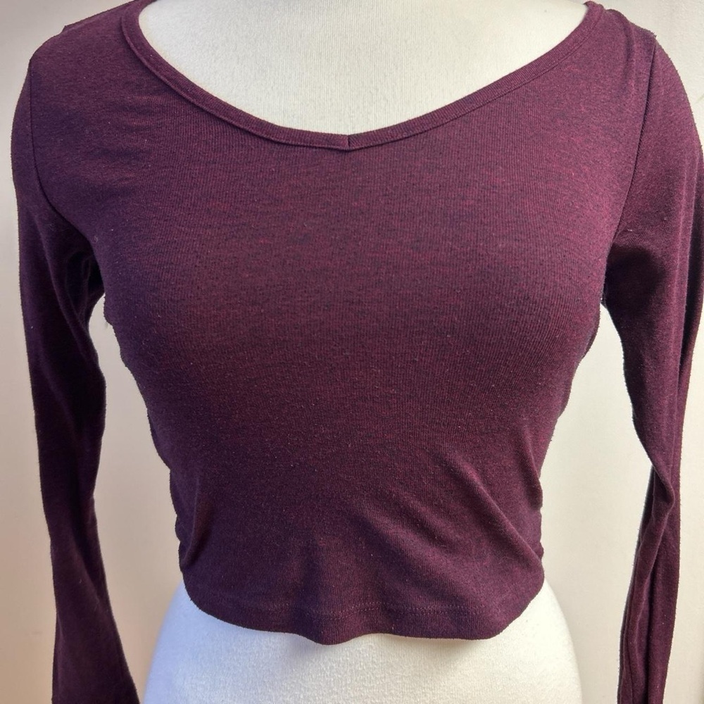 Women's H&M  Burgundy V-Neck Long Sleeve Top